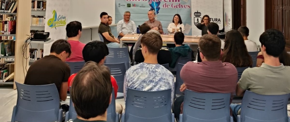 MESA DEBATE LECTURA Y JOVENES