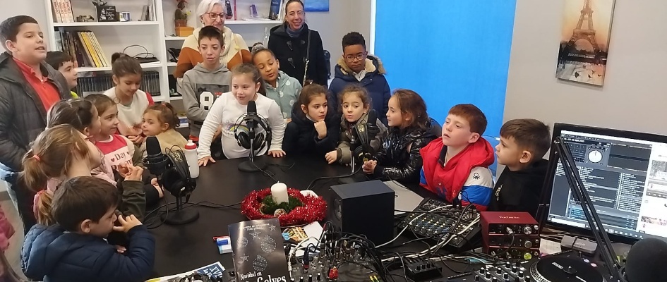 visita alumnado radio portada