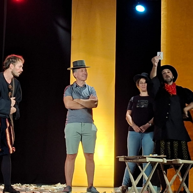 198e40bc-b095-4dac-a11d-1ba4418fbd23