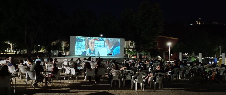 33cb99be-027d-4005-9cc0-b3afa3a81fb2