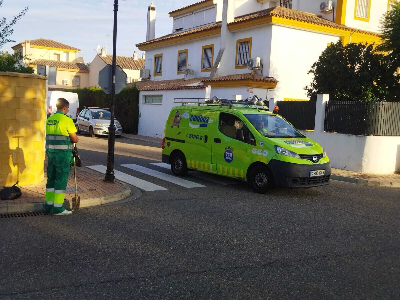 73f3dc01-9aaa-4504-a74b-7751152b5b5d