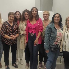 dia contra cancer de mama gelves 2023-encuentro biblioteca