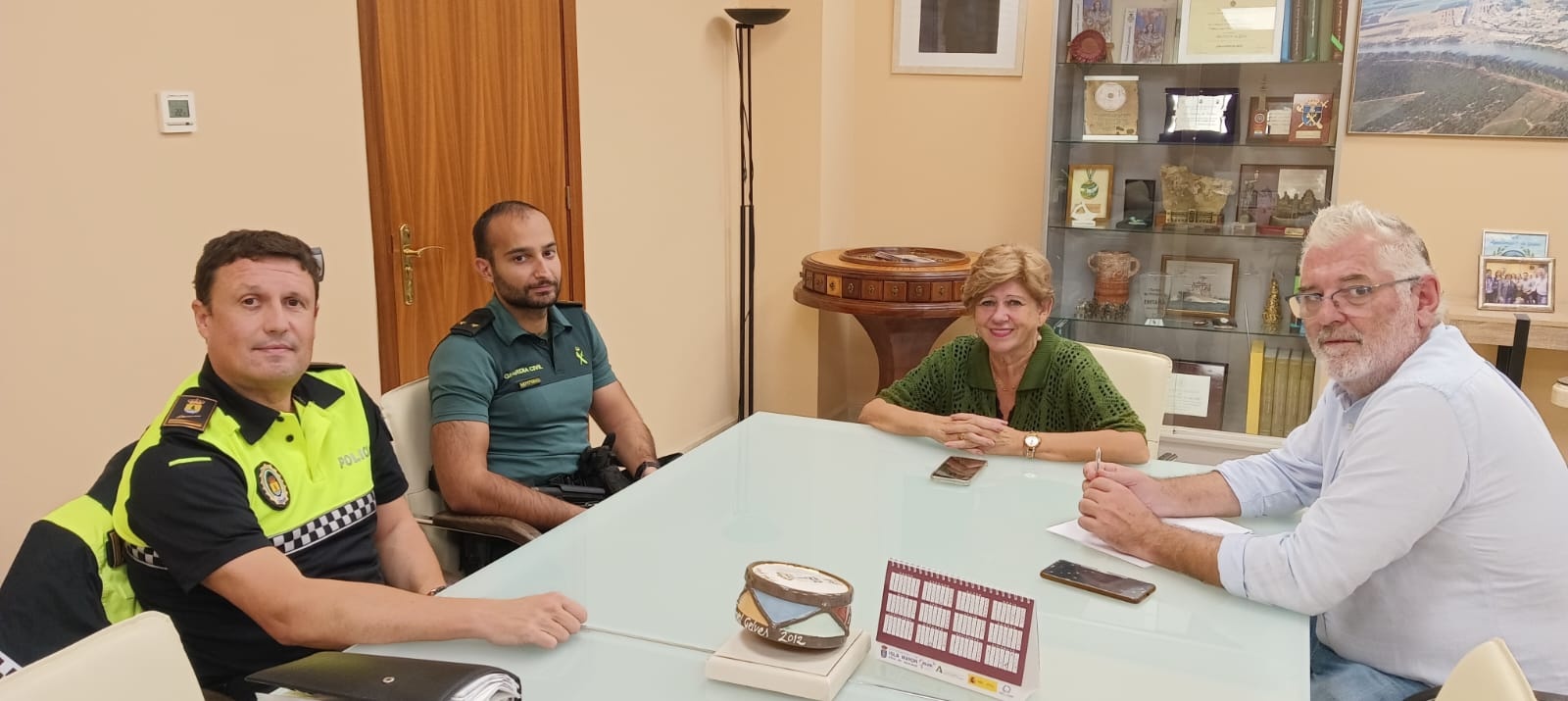 reunion nuevo comandante guardia civil 29 oct 25