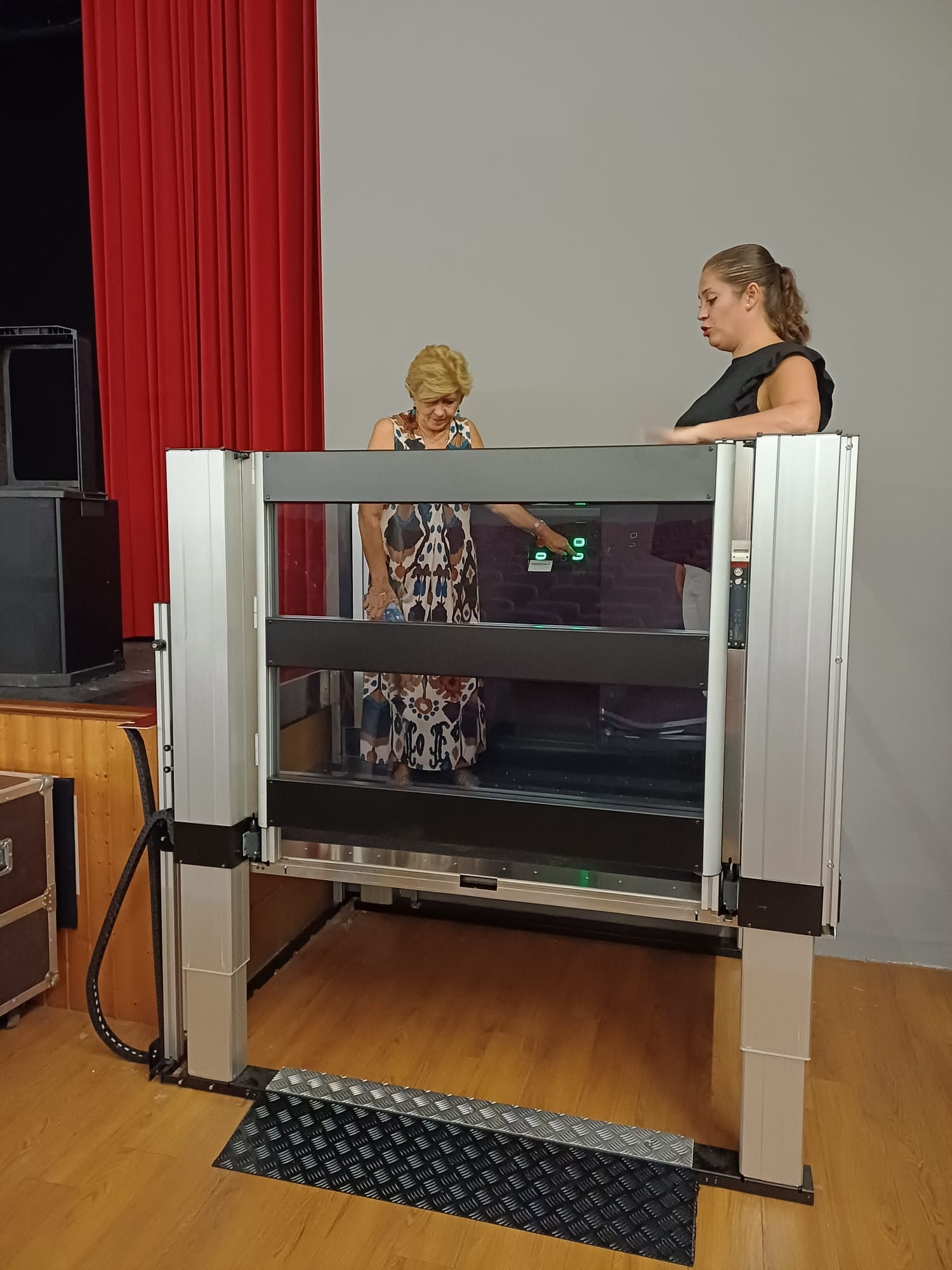 salvaescaleras teatro gelvves 2